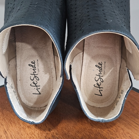 Stylish Black Ankle Boots for Women - Picture 5 of 5